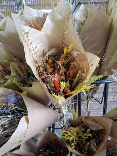Ramo De Flores Secas Surtido